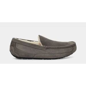 Ugg Ascot Slipper in Grey NWOB Size 17
